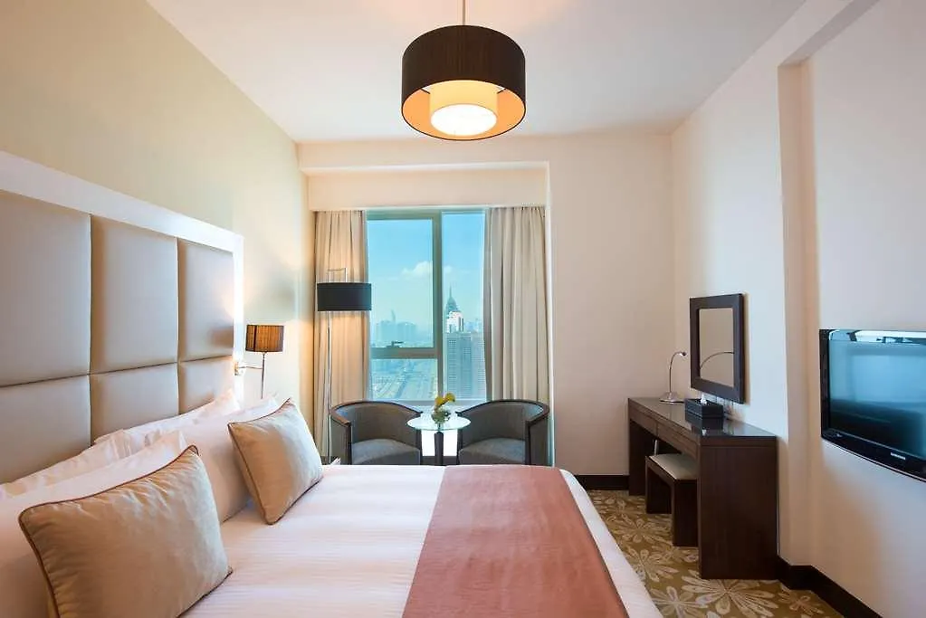 La Suite Hotel And Apartments Dubai 0*,