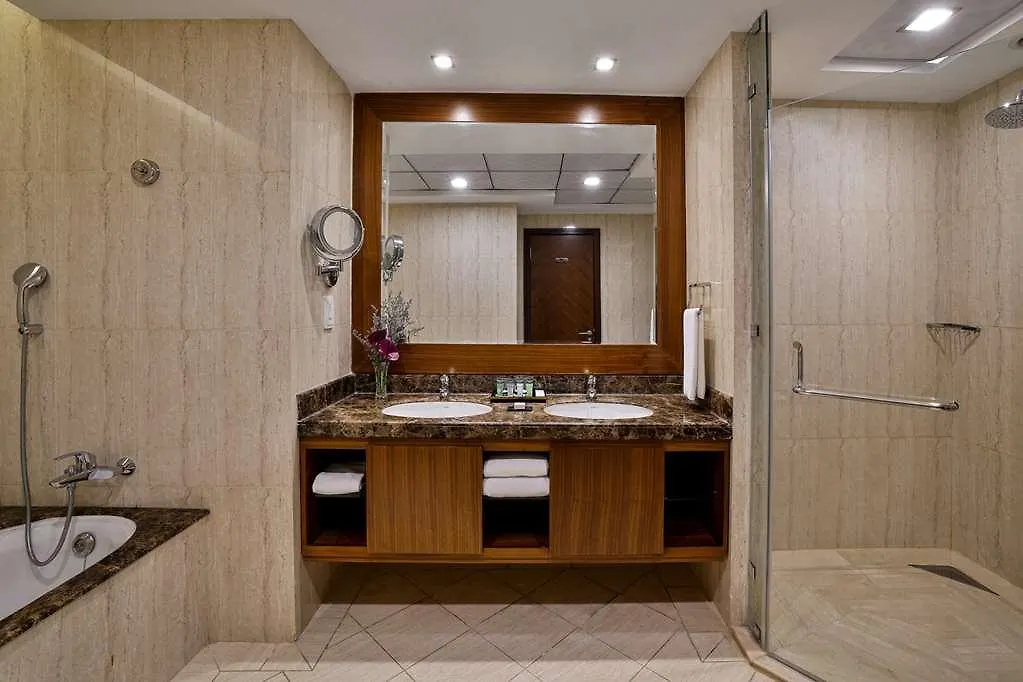 La Suite Hotel And Apartments Dubai